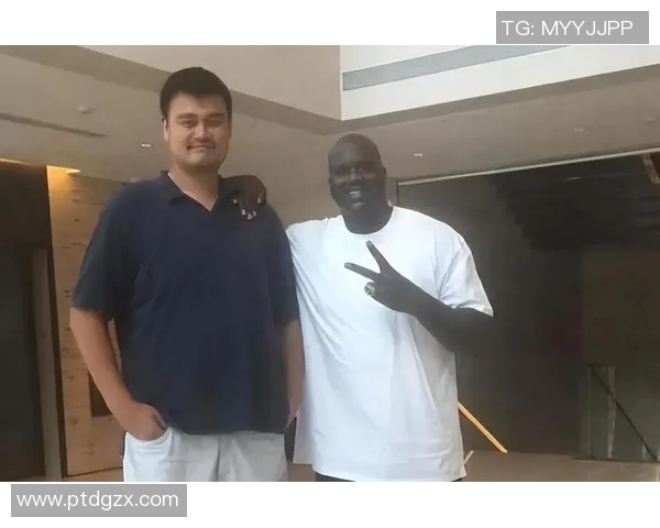 姚明土豆盖帽挑战赛精彩回顾见证巨人如何玩转美味与运动的结合